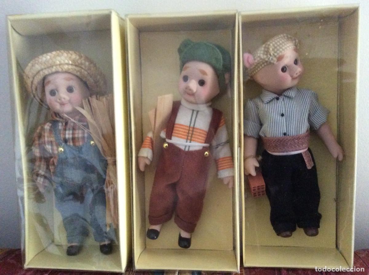 Mu&ntilde;ecas espa&ntilde;olas modernas: los tres cerditos, mu&ntilde;ecos de cuento en porcelana, tipo googly