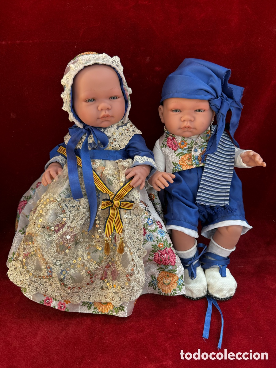 Mu&ntilde;ecas espa&ntilde;olas modernas: Bonita pareja de mu&ntilde;ecas Angela Simon,trajes Valencianos!