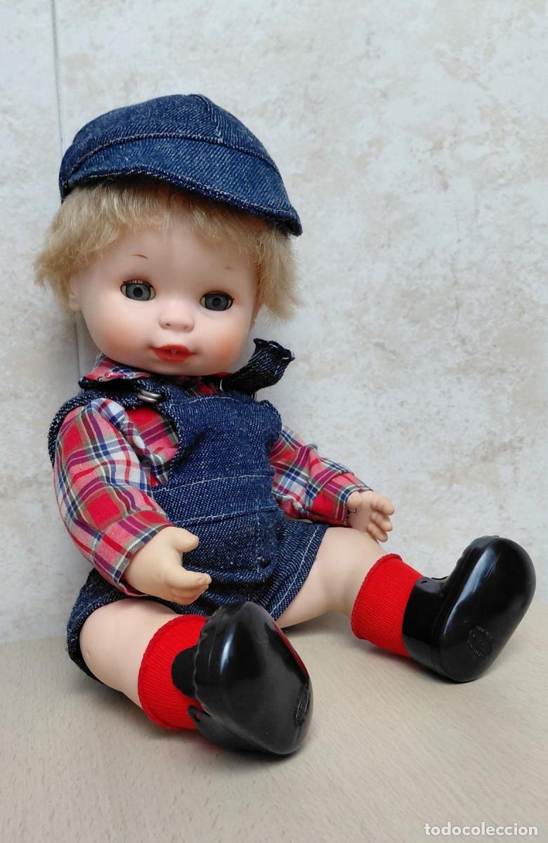 Mu&ntilde;ecas espa&ntilde;olas modernas: PRECIOSO BABY MOCOSETE DE TOYSE CON CONJUNTO TEJANO