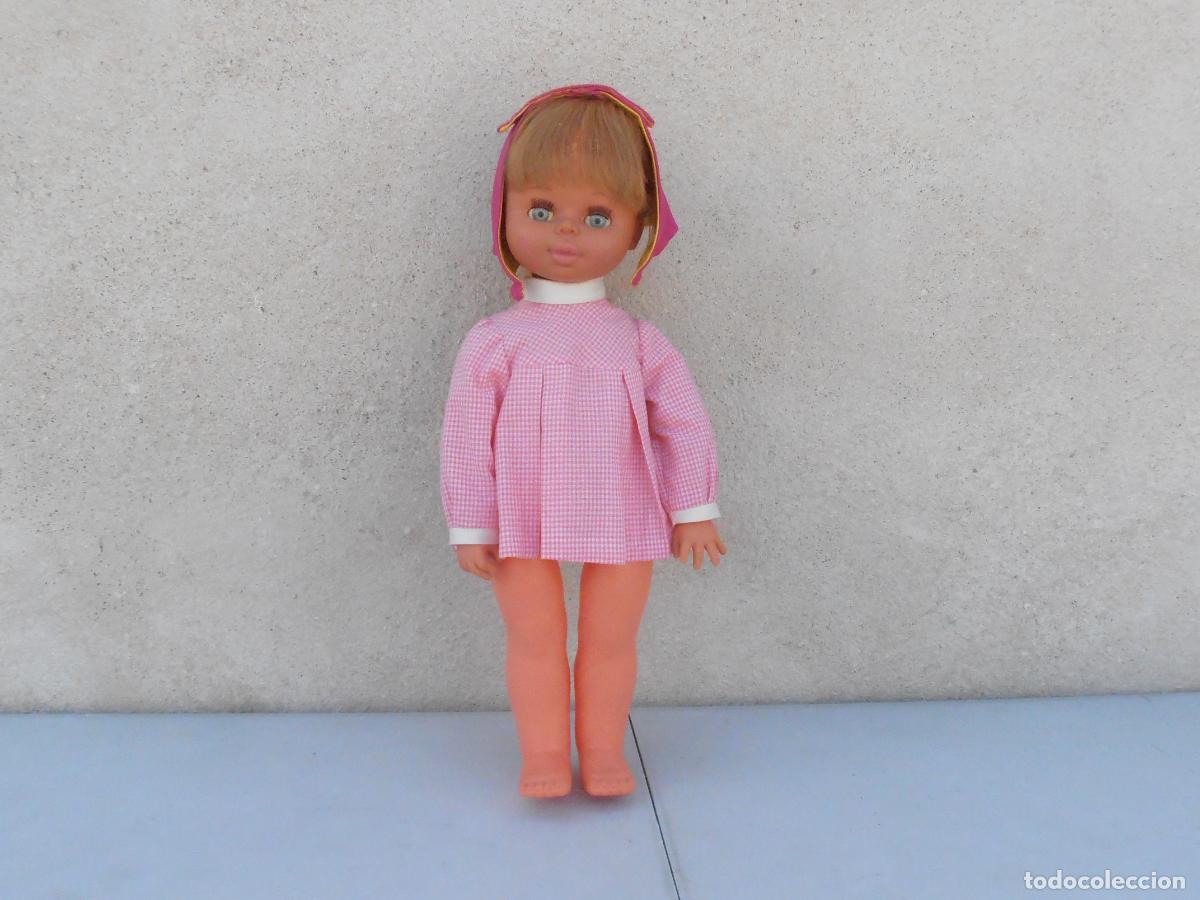 Mu&ntilde;ecas espa&ntilde;olas modernas: MU&Ntilde;ECA BABET COLEGIALA DE JESMAR, MADE IN SPAIN, A&Ntilde;OS 70