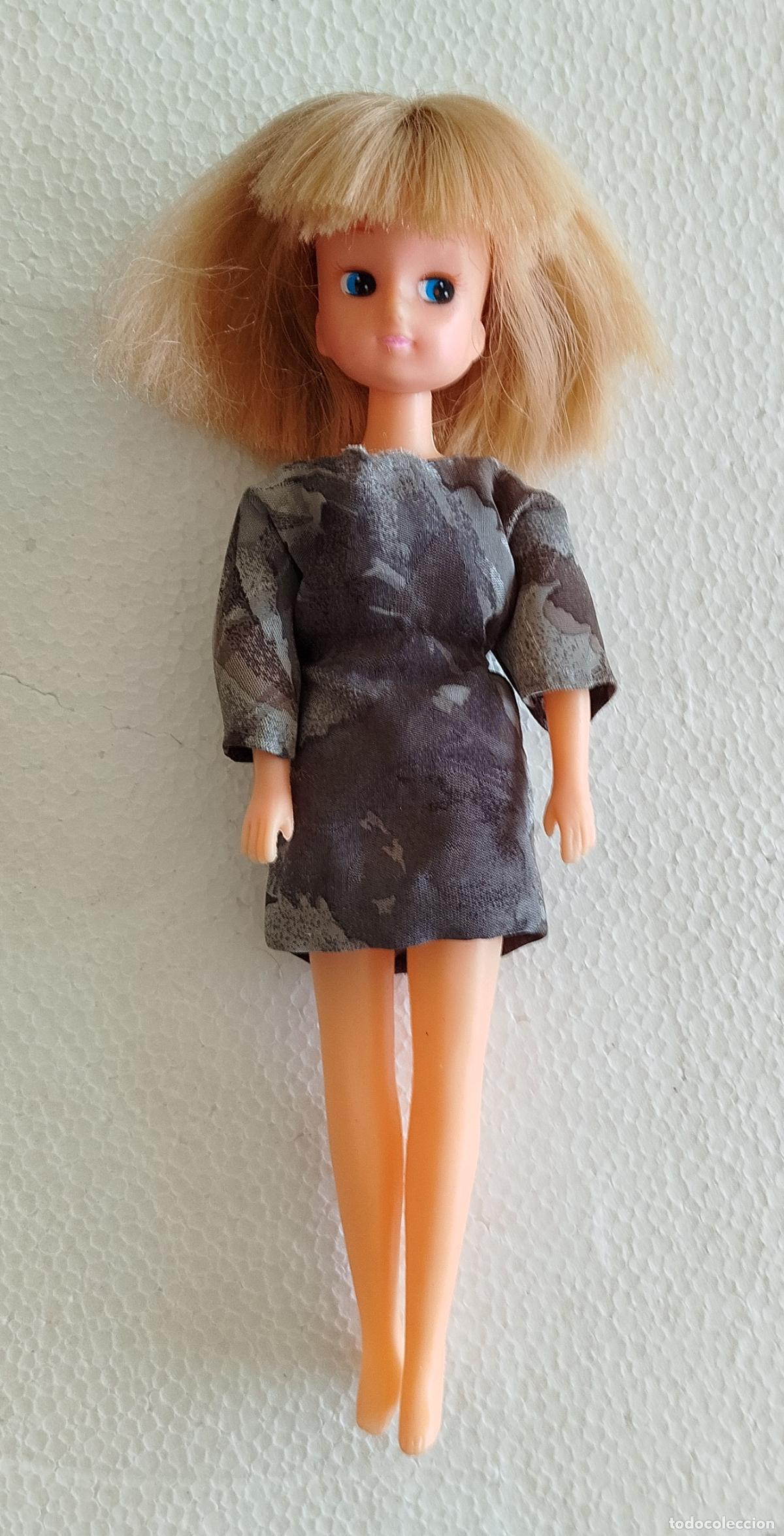 Mu&ntilde;ecas espa&ntilde;olas modernas: !!! RARA !! MU&Ntilde;ECA CHABEL - SIN MARCA