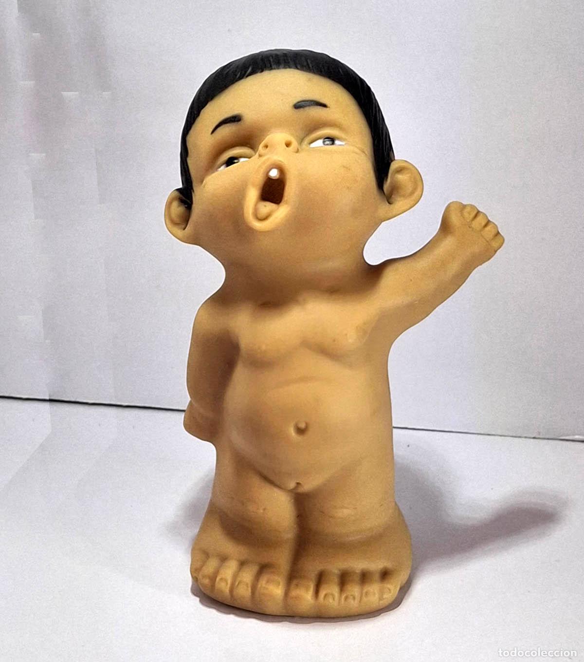 Mu&ntilde;ecas espa&ntilde;olas modernas: Mu&ntilde;eca bostezando vintage de latex JOIMY, desnuda, desnudo, 13 cm de alto