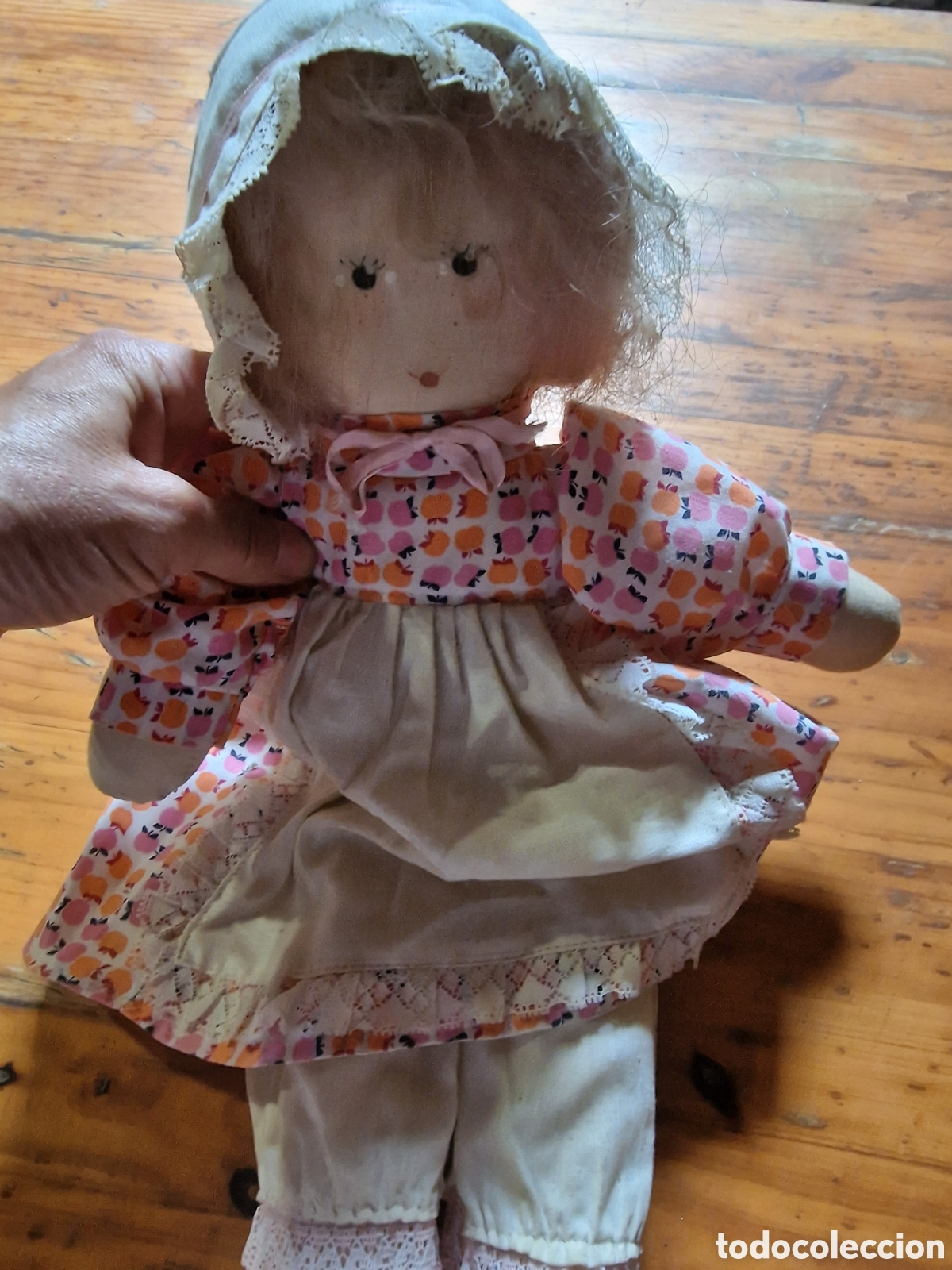 Mu&ntilde;ecas espa&ntilde;olas modernas: Bonita mu&ntilde;eca de trapo,medida 39cm,vintage