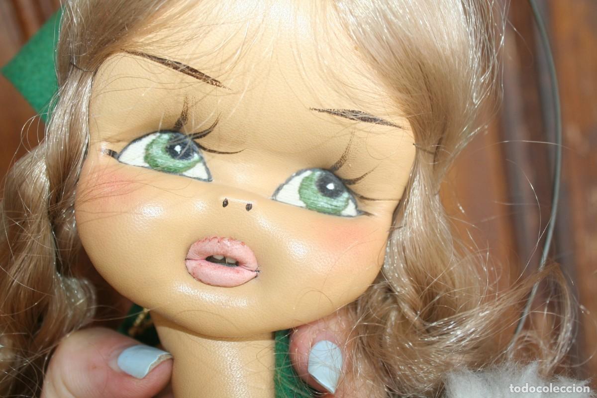 Mu&ntilde;ecas espa&ntilde;olas modernas: antigua mu&ntilde;eca tipo cuero para colgar tipo pastora