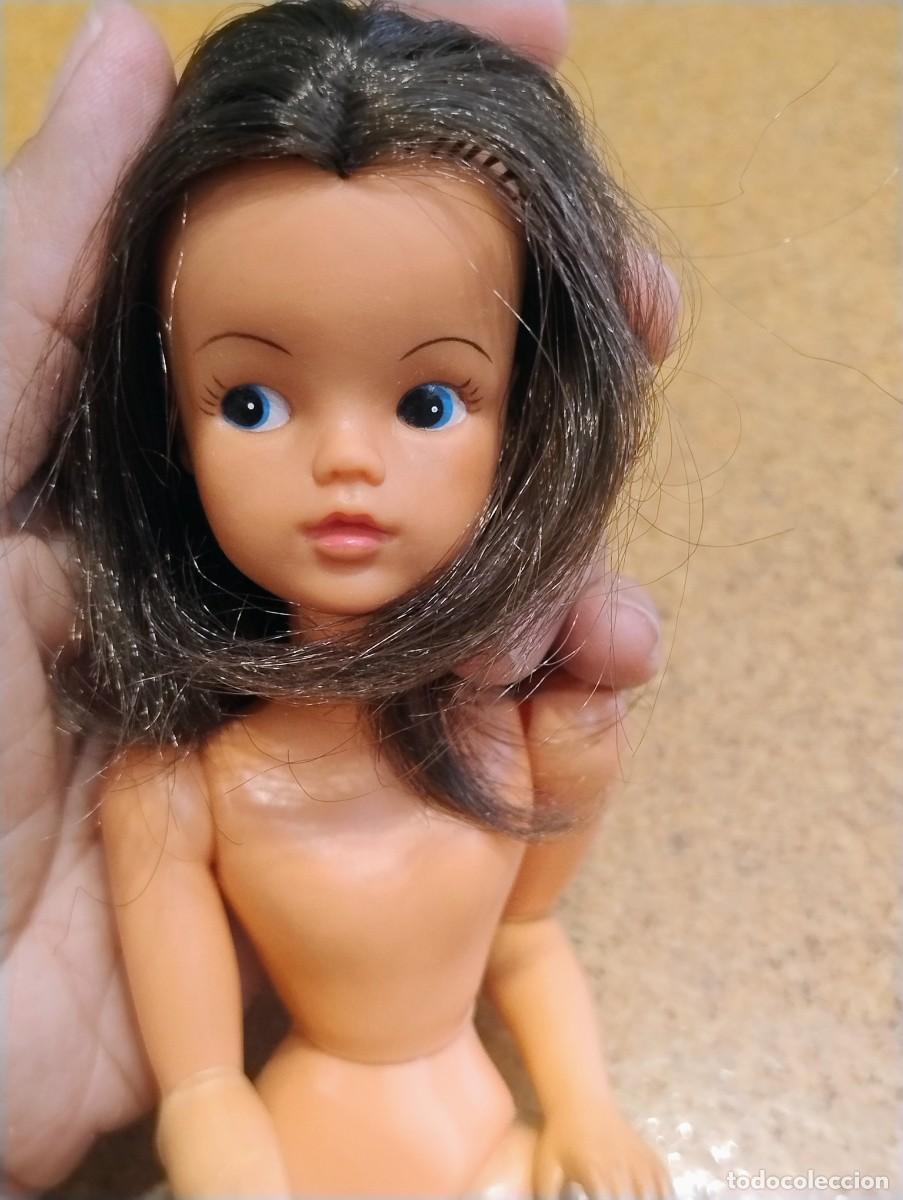 Bambole Spagnole Moderne: MU&Ntilde;ECA SINDY MORENA A&Ntilde;OS 70 ORIGINAL FLORIDO BRAZOS ARTICULADOS BUEN ESTADO