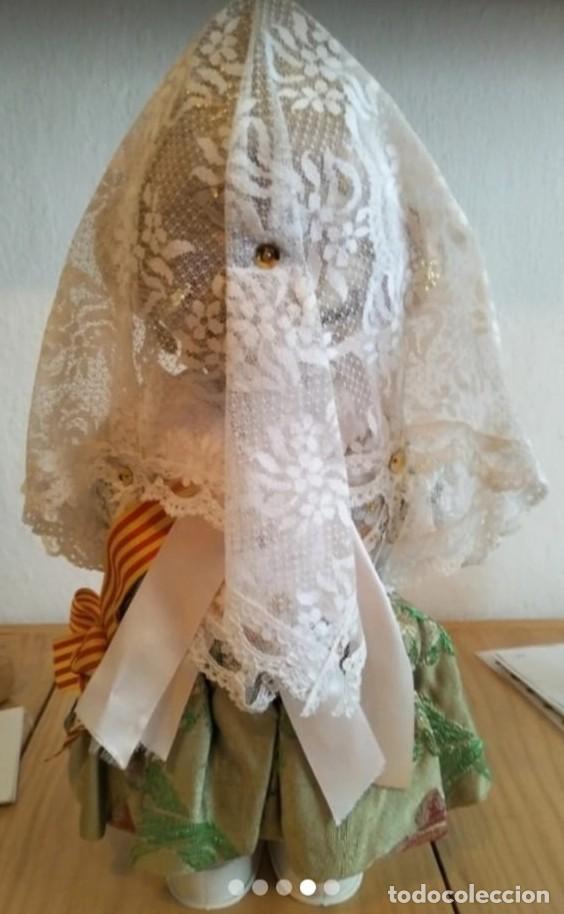 Mu&ntilde;ecas espa&ntilde;olas modernas: Mu&ntilde;eca traje y peinado Fallera - Foto 2