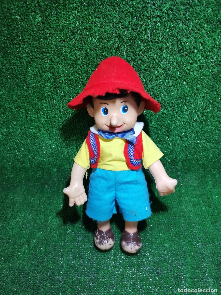 Mu&ntilde;ecas espa&ntilde;olas modernas: mu&ntilde;eco pinocho antiguo