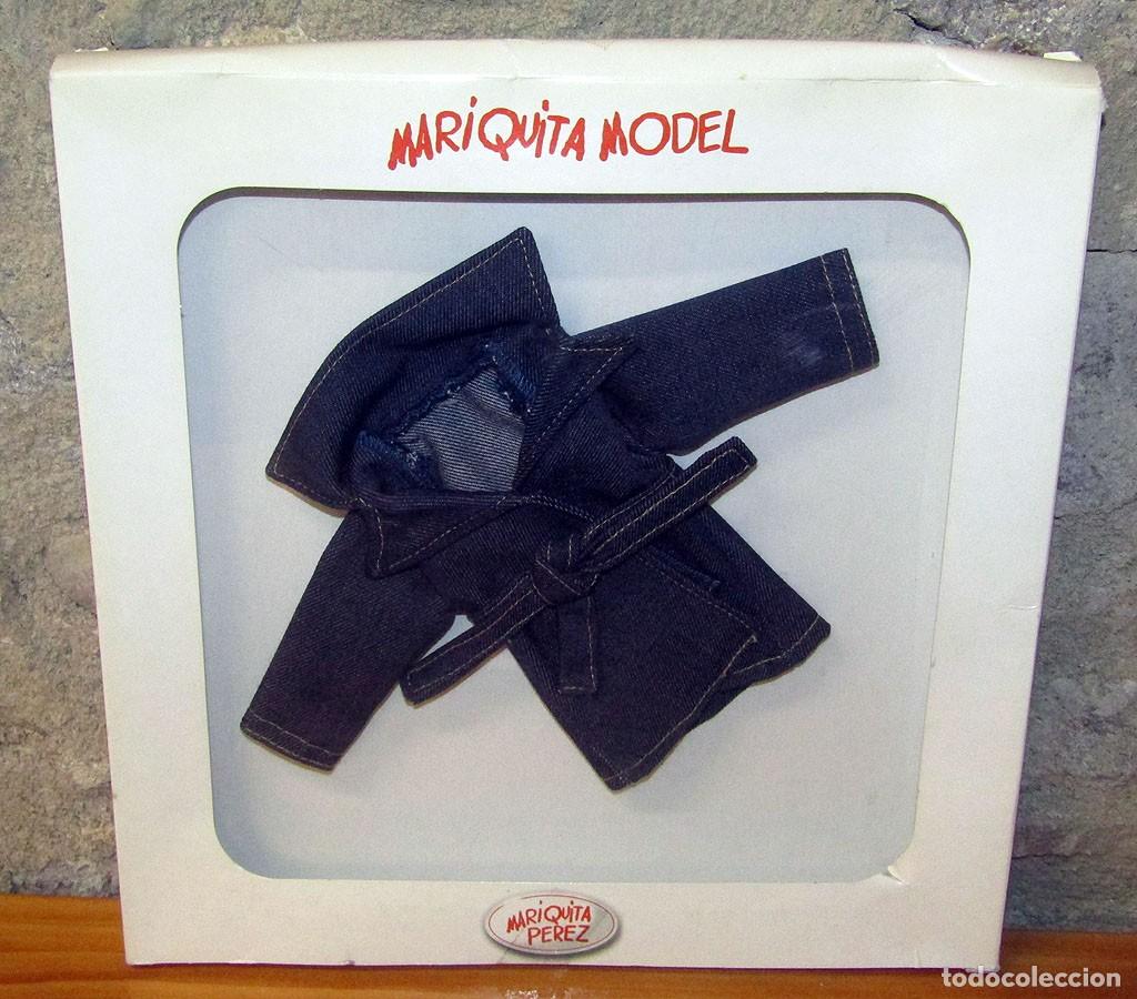 Mu&ntilde;ecas espa&ntilde;olas modernas: MARIQUITA MODEL - CAJA CON CONJUNTO ROPA: ABRIGO CHAQUETA VAQUERA - NUEVO Y EN SU CAJA