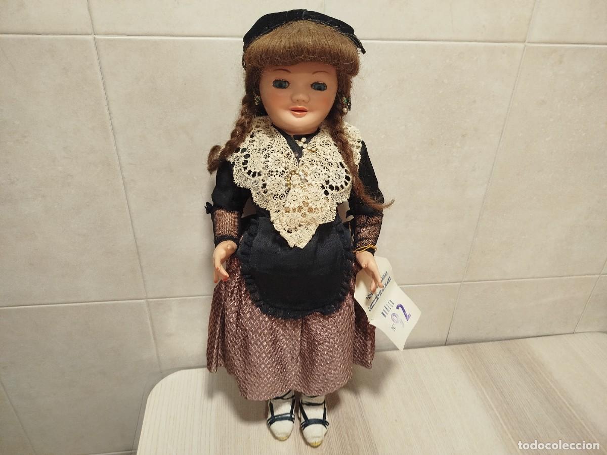 Modern Spanish Dolls: Mu&ntilde;eca a&ntilde;os 60 traje tradicional Valencia