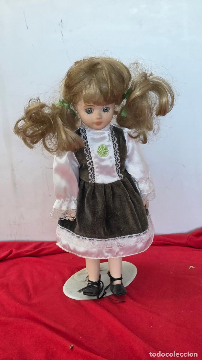 Mu&ntilde;ecas espa&ntilde;olas modernas: mu&ntilde;eca coleccionable vintage