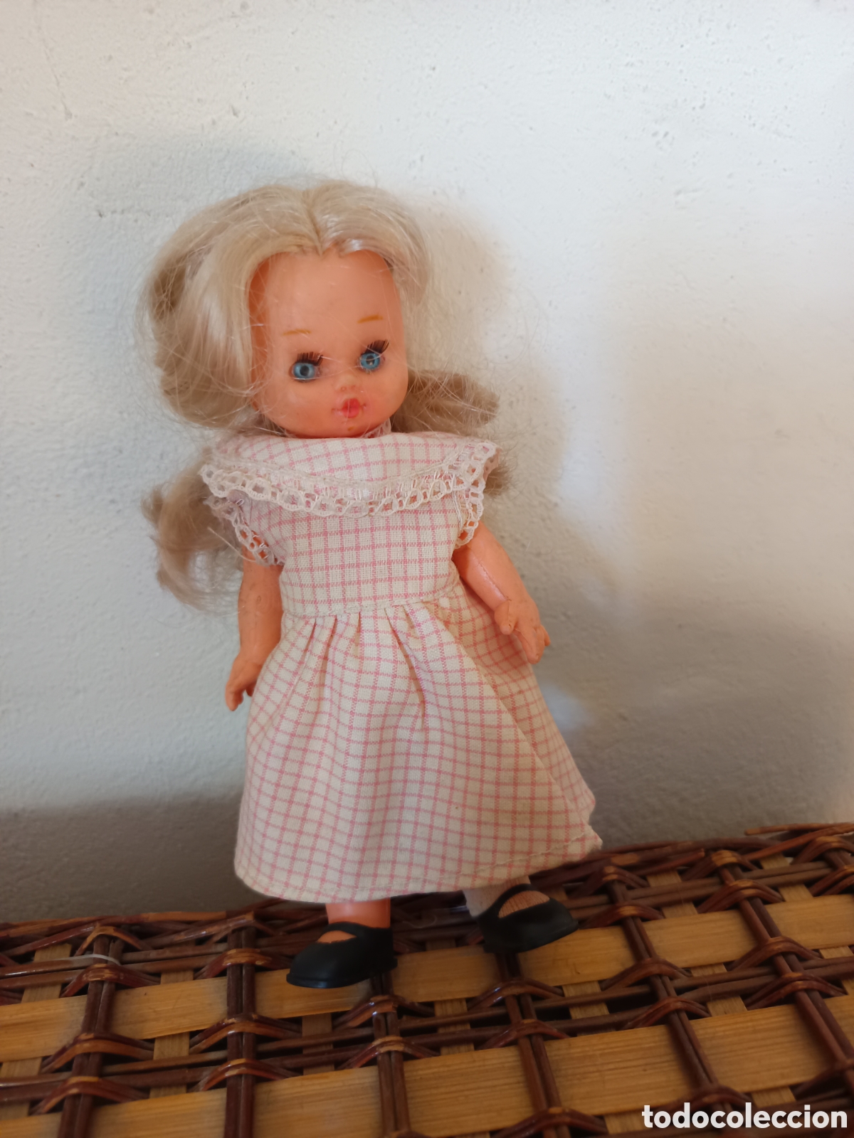 Poup&eacute;es Espagnoles Modernes: Mu&ntilde;eca Alina andadora bb con ropa original