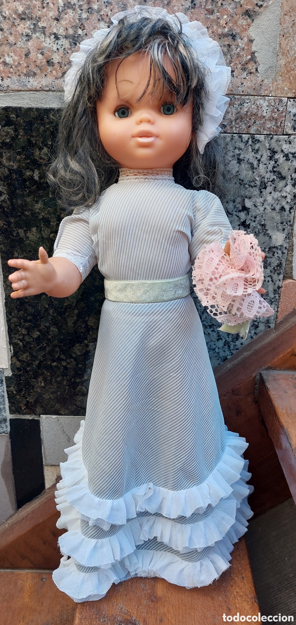 Mu&ntilde;ecas espa&ntilde;olas modernas: Mu&ntilde;eca grande de los a&ntilde;os 70/80 con ropa y zapatos originales