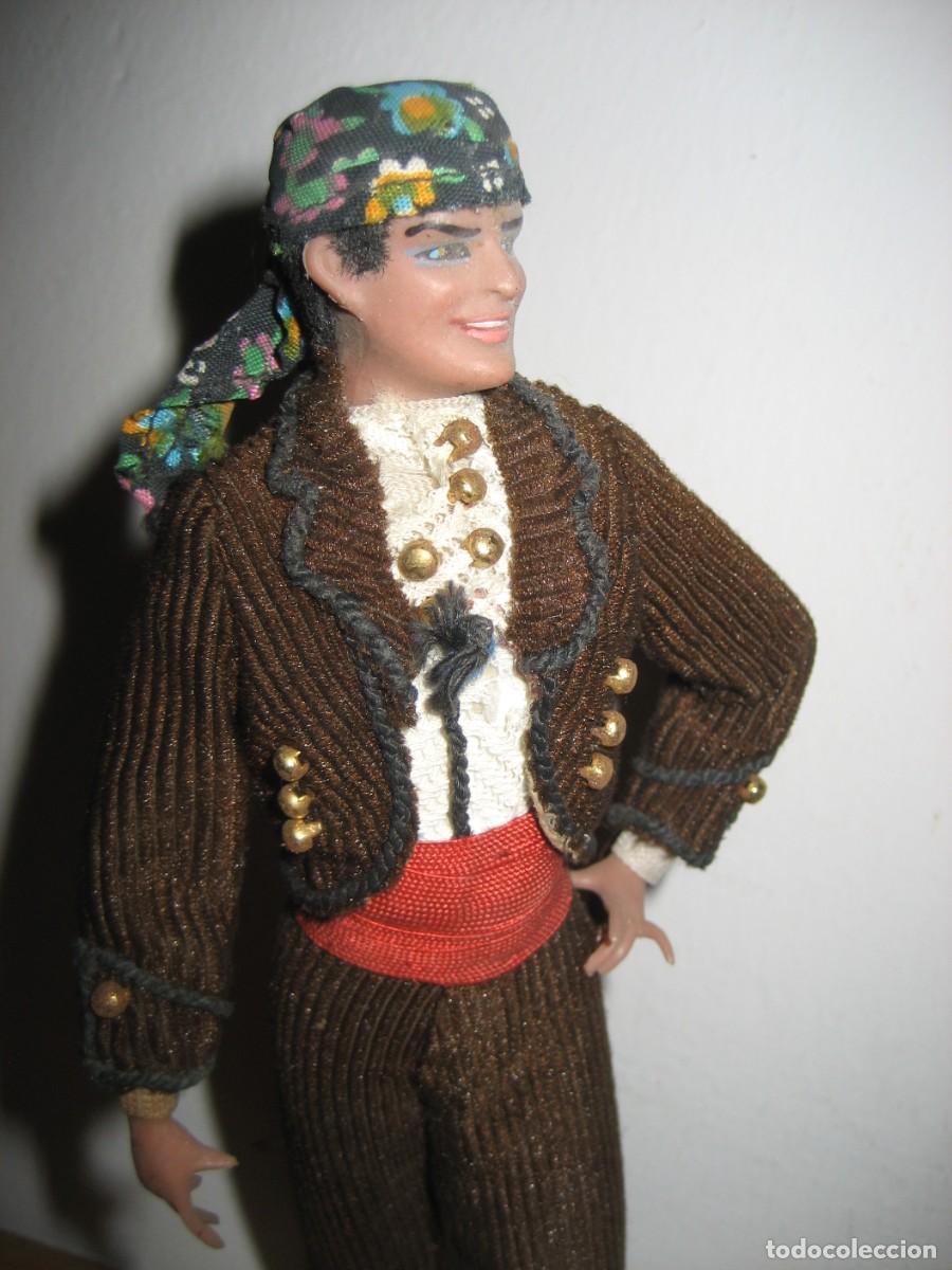 Mu&ntilde;ecas espa&ntilde;olas modernas: antigua figura mu&ntilde;eco regional . Zamorano de Marin Chiclana 22 cm . Zamora