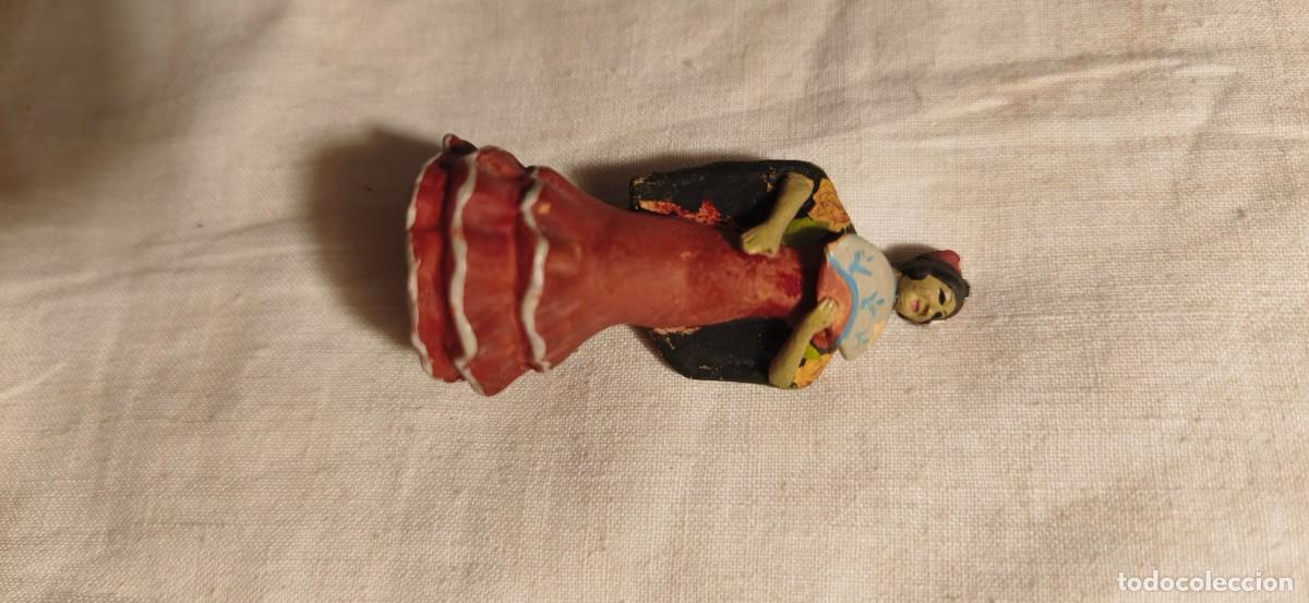 Mu&ntilde;ecas espa&ntilde;olas modernas: Mu&ntilde;eca flamenca en barro, 5,5 cm de alto
