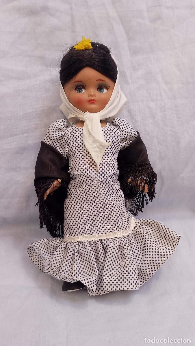 Mu&ntilde;ecas espa&ntilde;olas modernas: MU&Ntilde;ECA LINDA PIRULA CHOTIS - CHULAPA- MADRILE&Ntilde;A A&Ntilde;OS 50/60 MU&Ntilde;ECAS DE ALBA