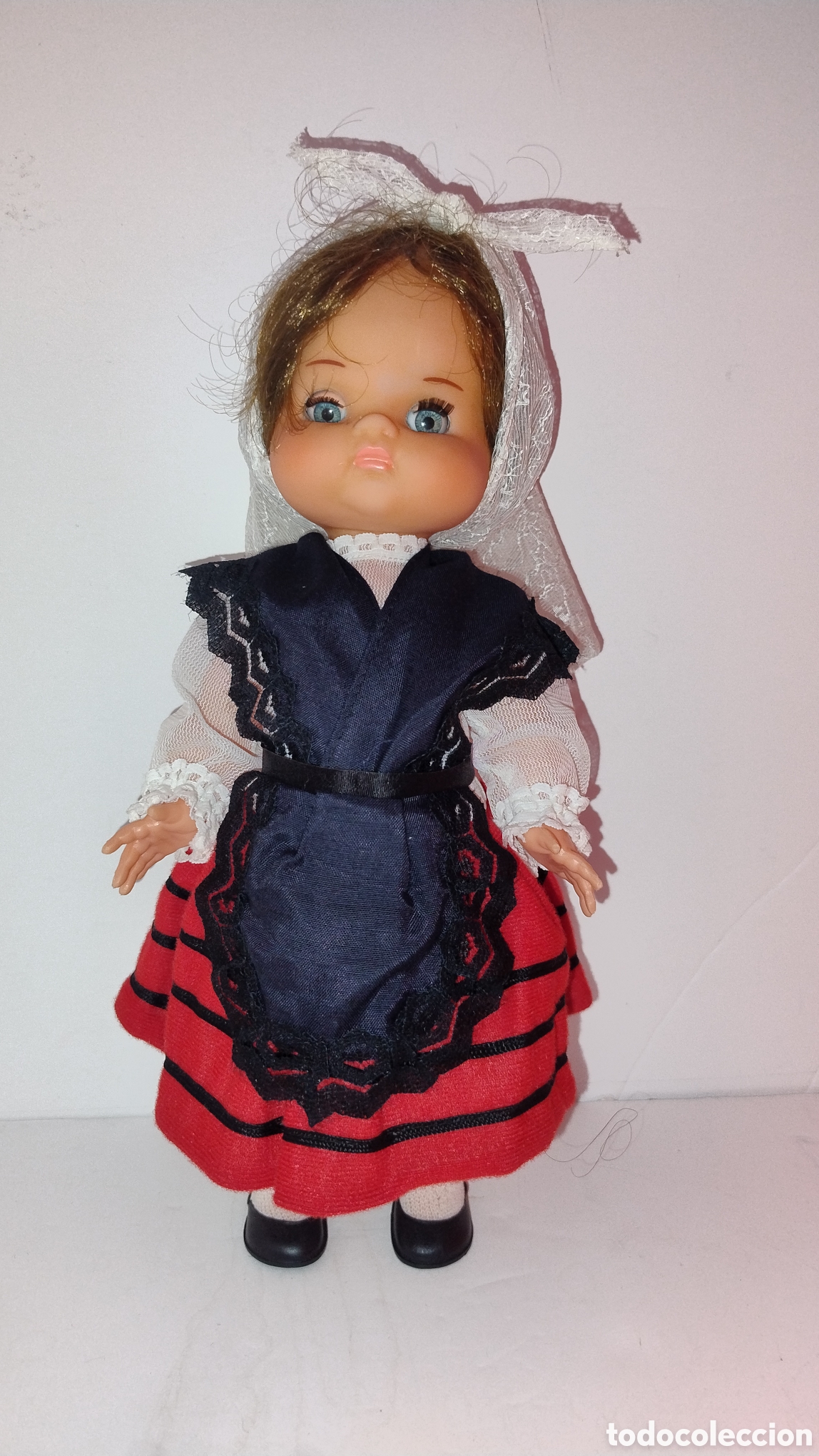 Mu&ntilde;ecas espa&ntilde;olas modernas: Mu&ntilde;eca regional Asturiana EDA