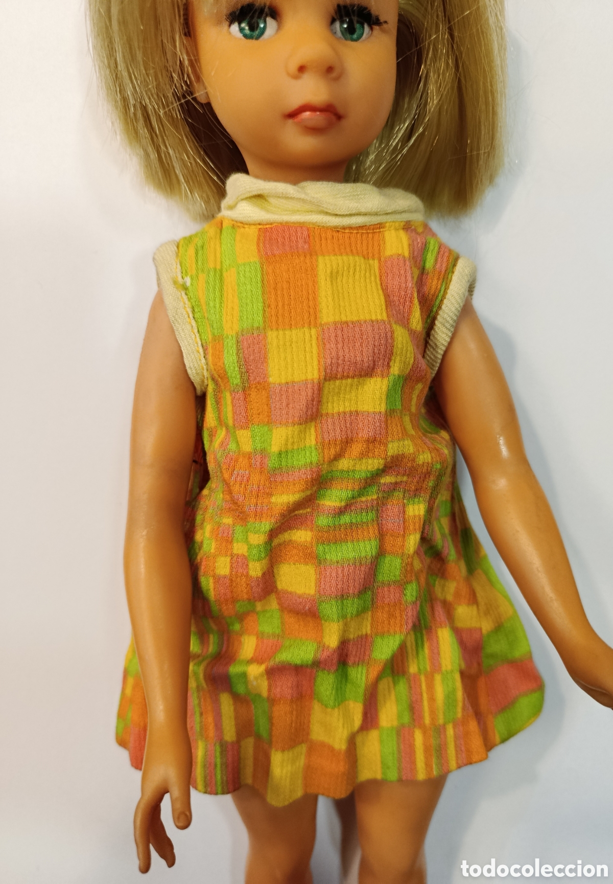 Mu&ntilde;ecas espa&ntilde;olas modernas: Vestido Sirenita de Icsa. Mu&ntilde;eca no incluida.