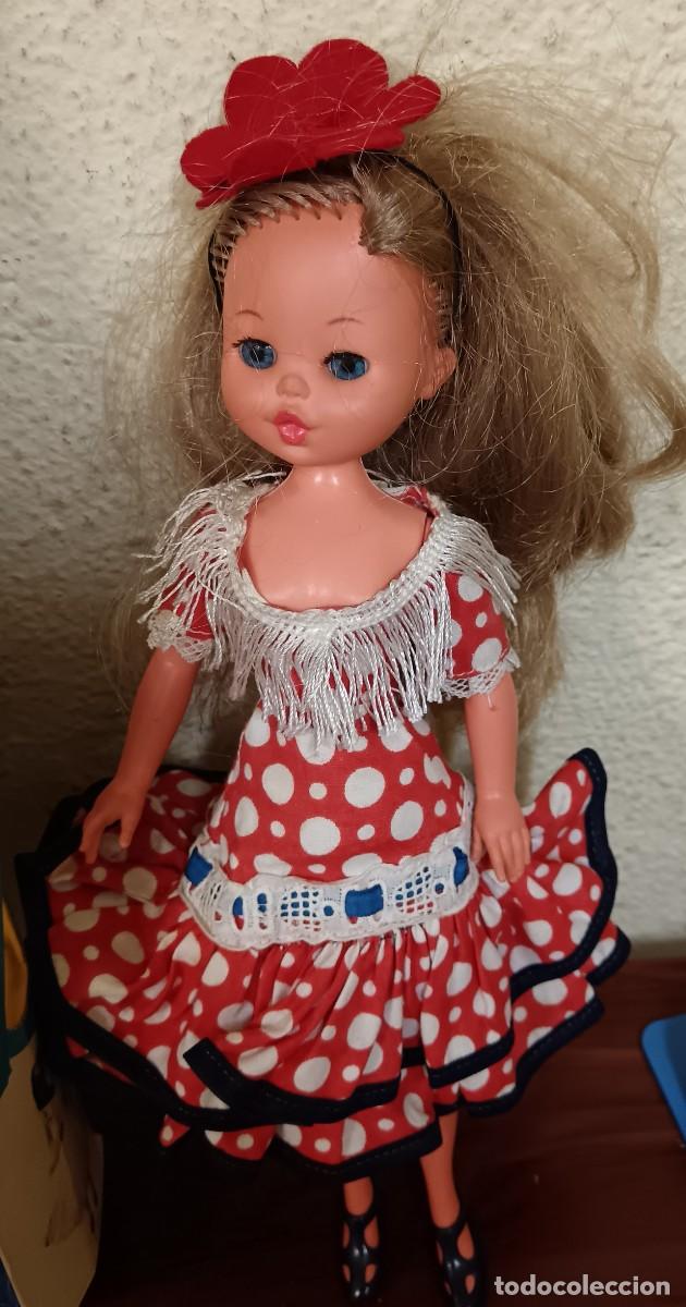 Mu&ntilde;ecas espa&ntilde;olas modernas: MU&Ntilde;ECA CORE RUBIA CON CONJUNTO GITANA EN CAJA REF. 250 - Foto 3