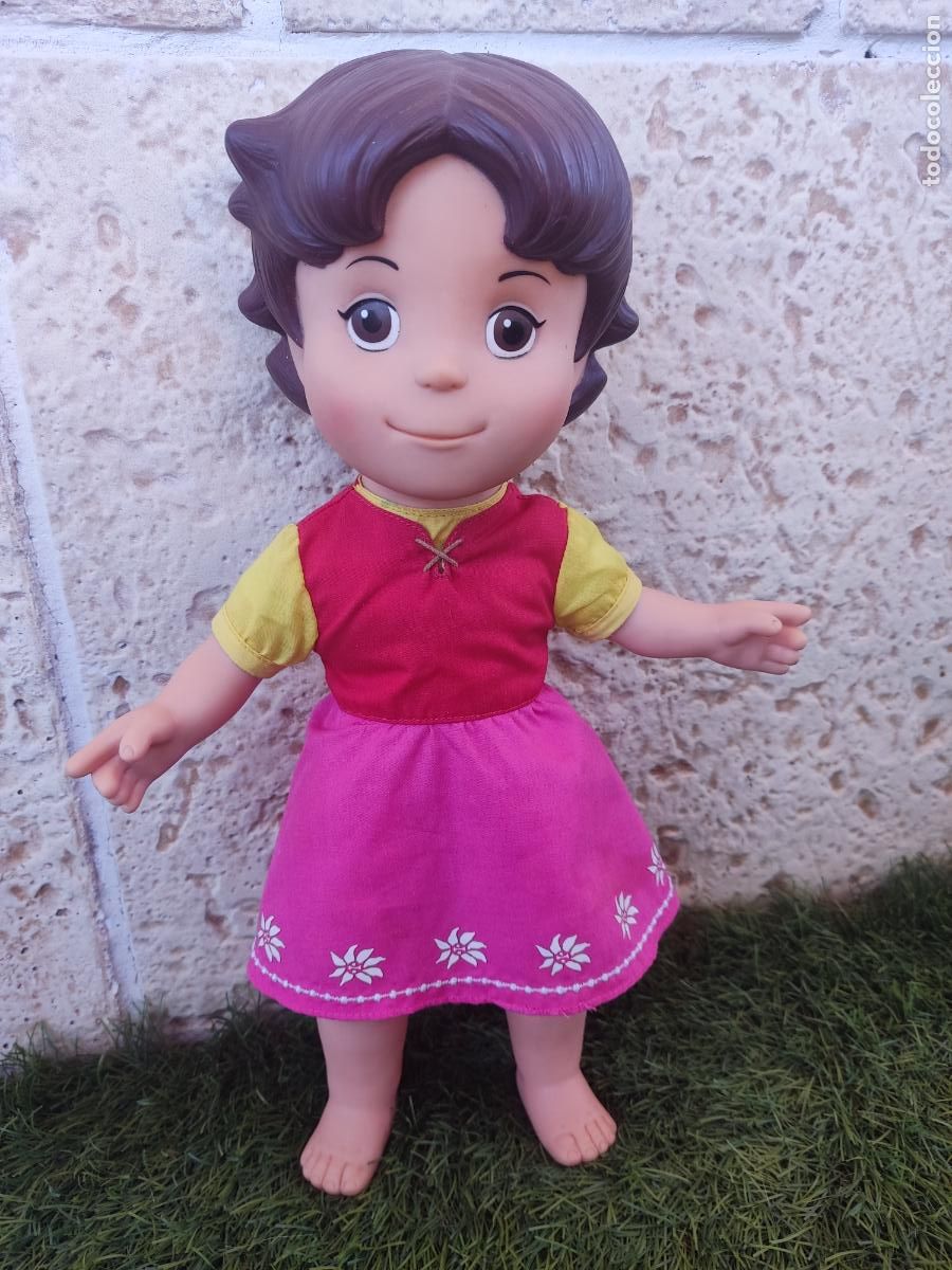 Mu&ntilde;ecas espa&ntilde;olas modernas: Mu&ntilde;eca Heidi de Famosa de 2015. 38cms. Descatalogada.