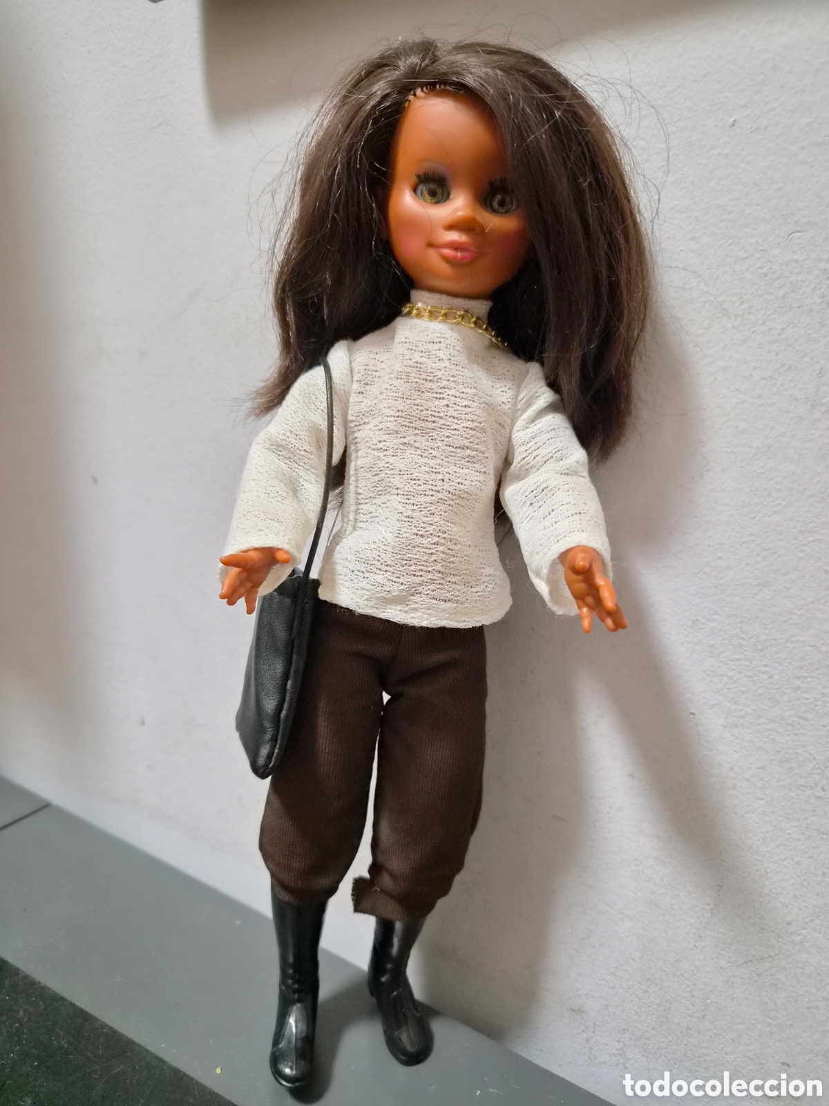 Mu&ntilde;ecas espa&ntilde;olas modernas: ANTIGUA MU&Ntilde;ECA FANNY NEGRA DE FAMOSA ORIGINAL A&Ntilde;OS 70
