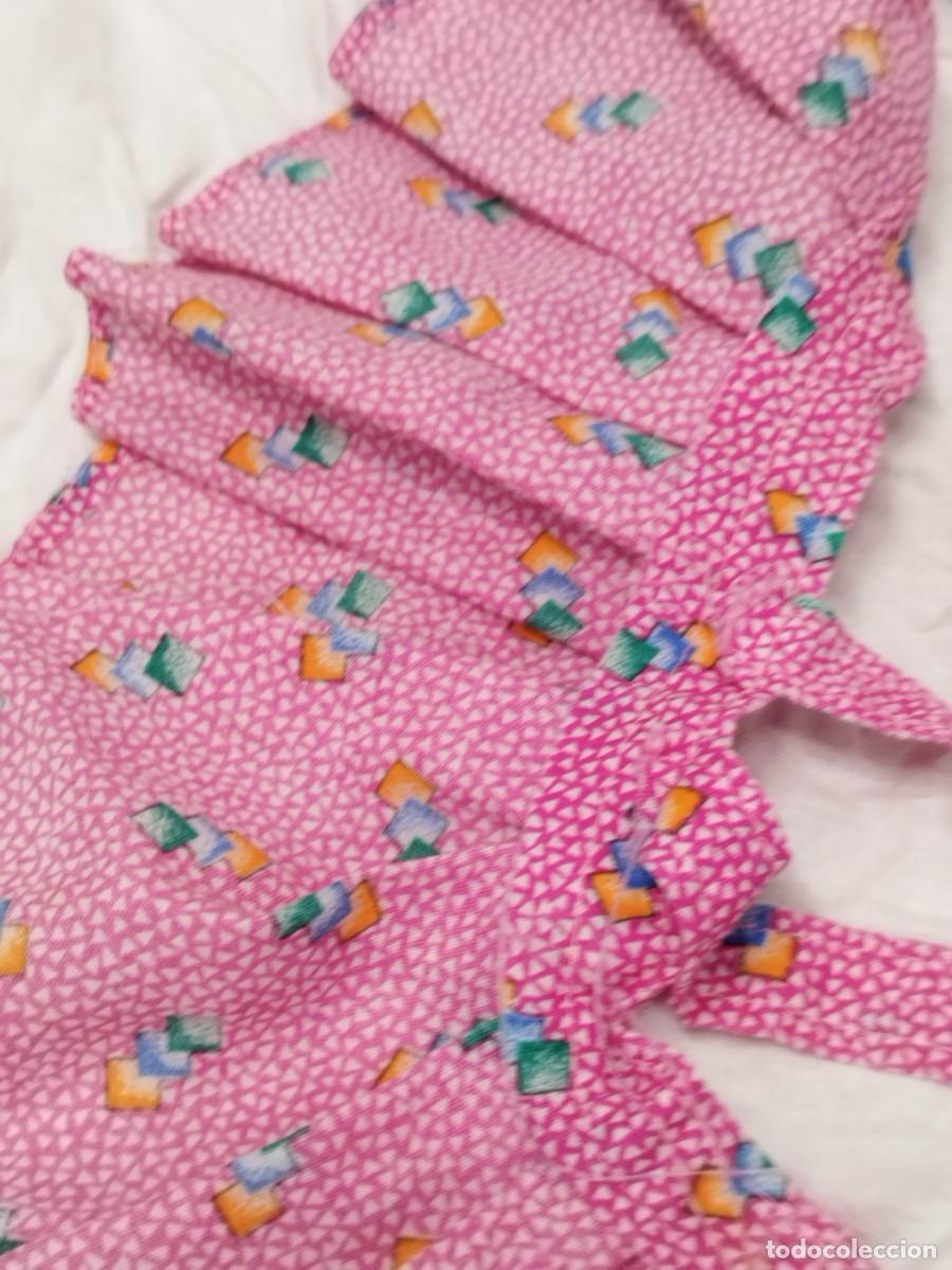 Mu&ntilde;ecas espa&ntilde;olas modernas: Lote de ropa de mu&ntilde;eca, vestidos y accesorios. - Foto 3