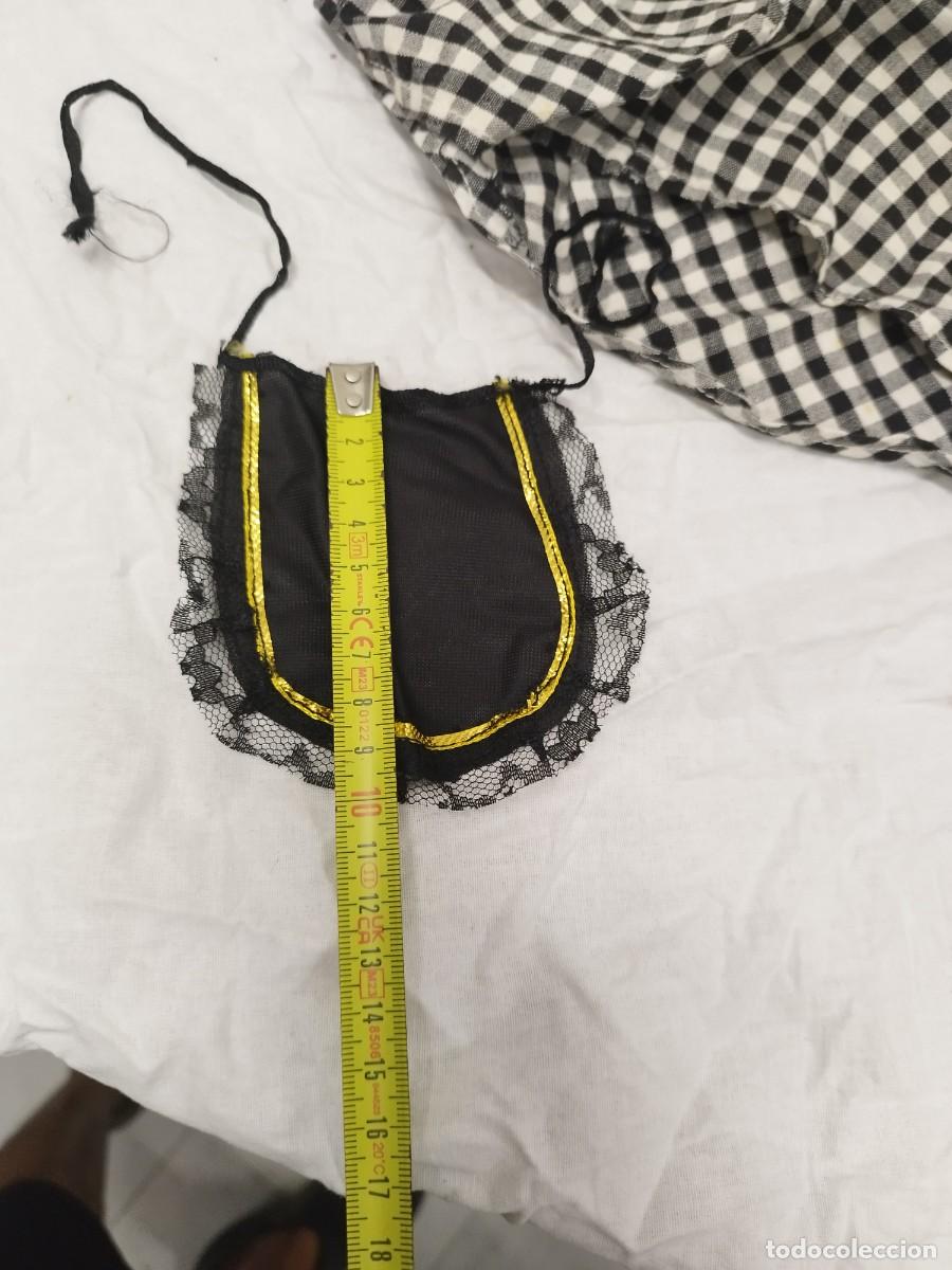 Mu&ntilde;ecas espa&ntilde;olas modernas: Lote de ropa de mu&ntilde;eca, vestidos y accesorios. - Foto 14