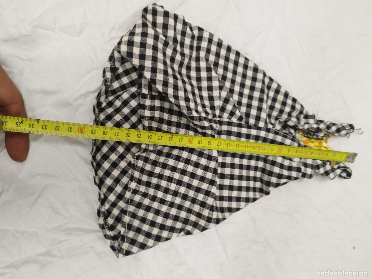 Mu&ntilde;ecas espa&ntilde;olas modernas: Lote de ropa de mu&ntilde;eca, vestidos y accesorios. - Foto 15