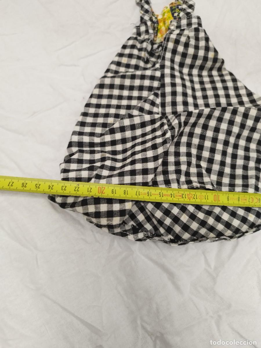 Mu&ntilde;ecas espa&ntilde;olas modernas: Lote de ropa de mu&ntilde;eca, vestidos y accesorios. - Foto 16