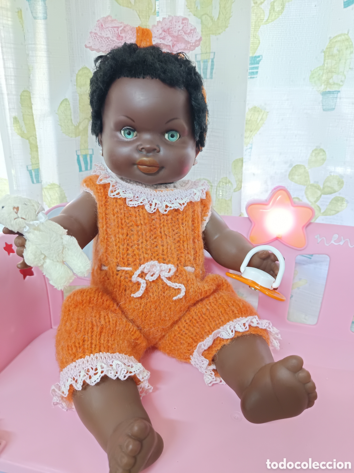 Mu&ntilde;ecas espa&ntilde;olas modernas: Mu&ntilde;eca negra de Famosa de los a&ntilde;os 60