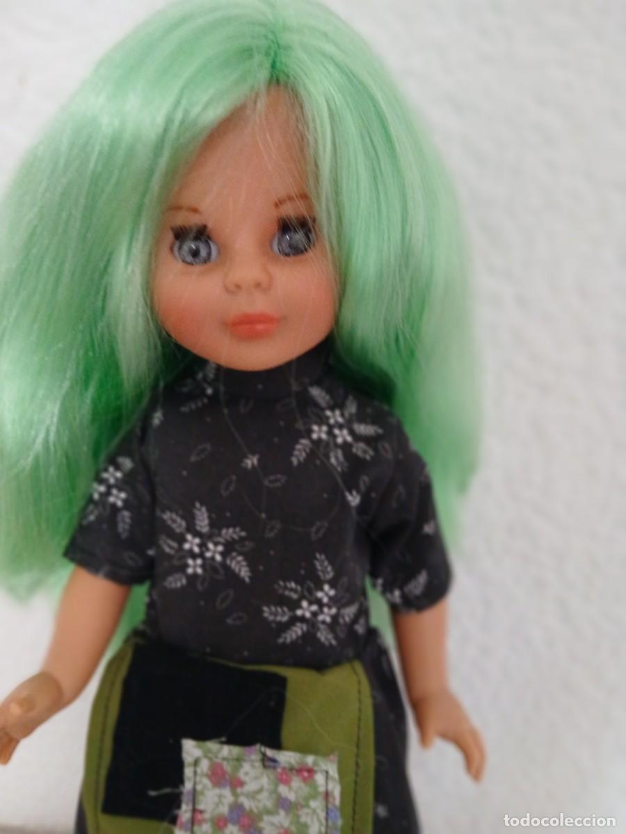 Mu&ntilde;ecas espa&ntilde;olas modernas: mu&ntilde;eva kika brujita verde