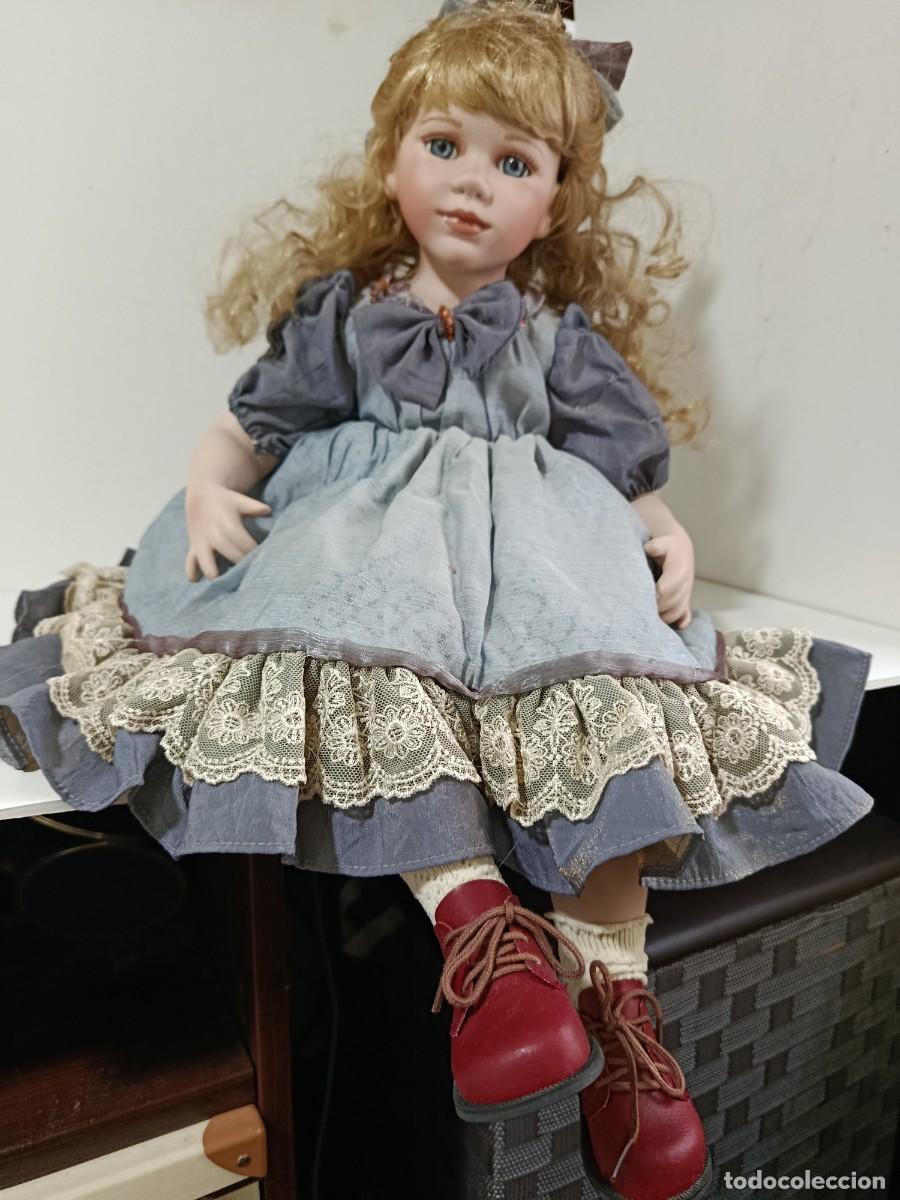 Mu&ntilde;ecas espa&ntilde;olas modernas: MU&Ntilde;ECA REALISTA GRANDE DE PORCELANA.50 cm