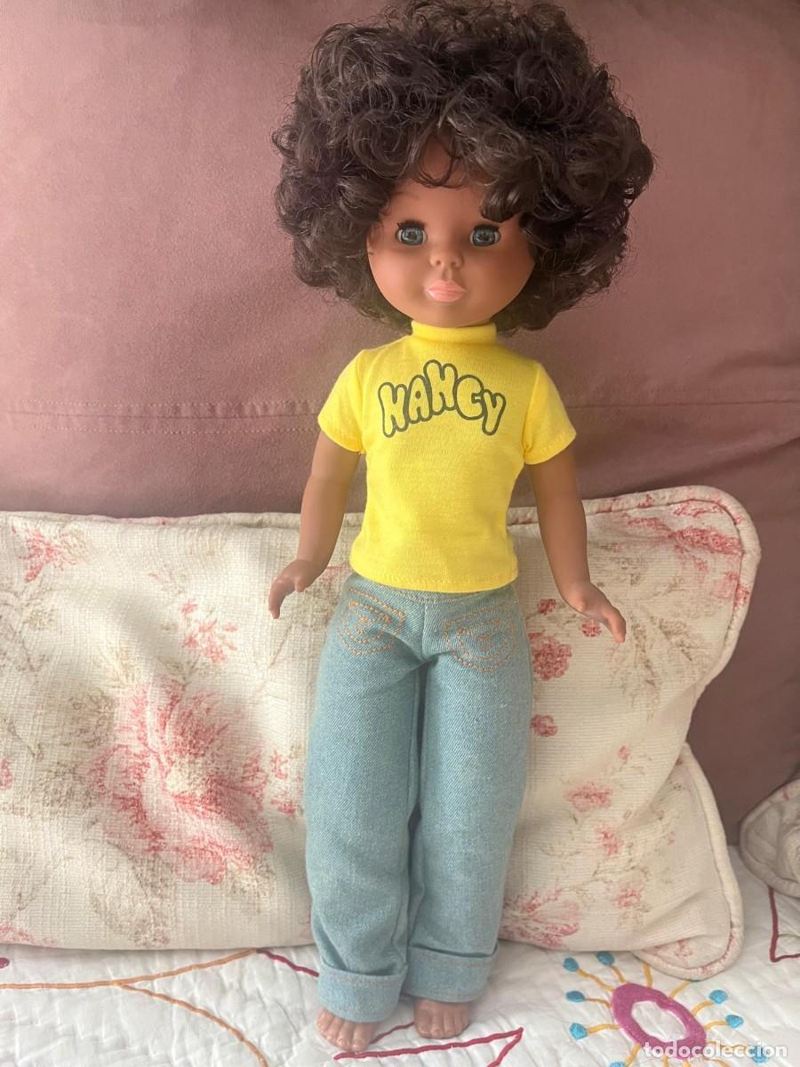 Mu&ntilde;ecas espa&ntilde;olas modernas: Mu&ntilde;eca Nancy Colecci&oacute;n Negrita Blue Jeans (Famosa, 2009) &mdash; Nueva SIN Caja