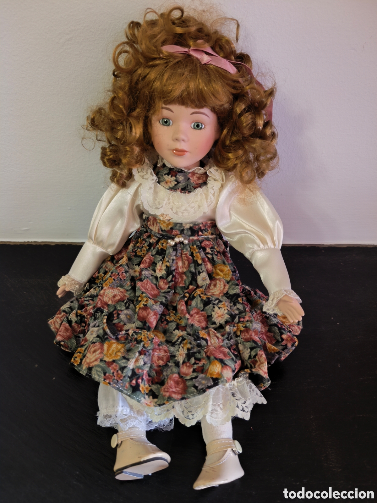 Mu&ntilde;ecas espa&ntilde;olas modernas: MU&Ntilde;ECA DE PORCELANA CL&Aacute;SICA. A&Ntilde;OS 90