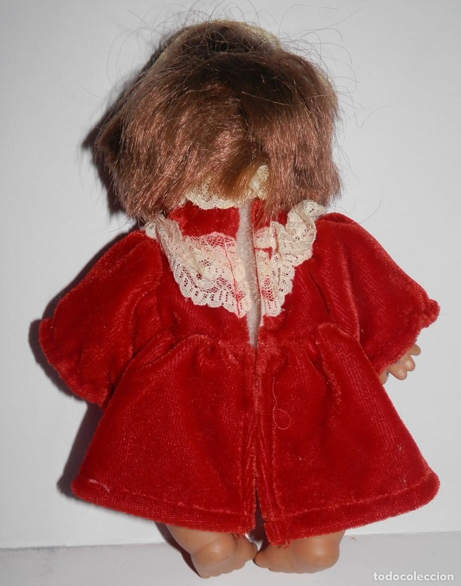 Mu&ntilde;ecas espa&ntilde;olas modernas: PEQUE&Ntilde;A MU&Ntilde;ECA DE LA MARCA DANTON - Foto 2