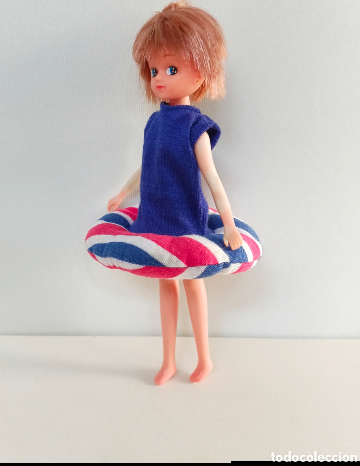 Mu&ntilde;ecas espa&ntilde;olas modernas: Chabel de Agatha Ruiz pelirroja con vestido azul Feber a&ntilde;os 90