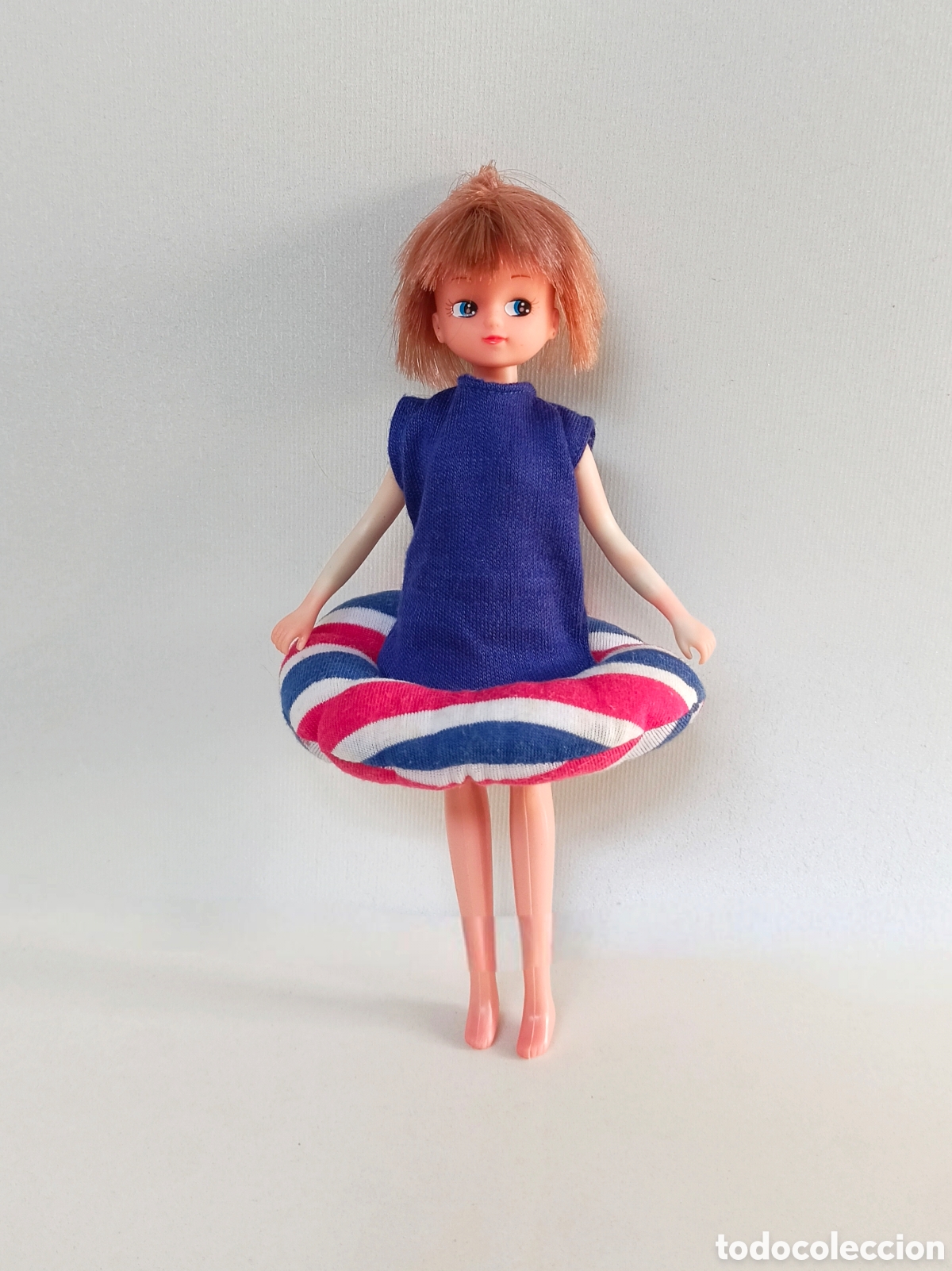 Mu&ntilde;ecas espa&ntilde;olas modernas: Chabel de Agatha Ruiz pelirroja con vestido azul Feber a&ntilde;os 90