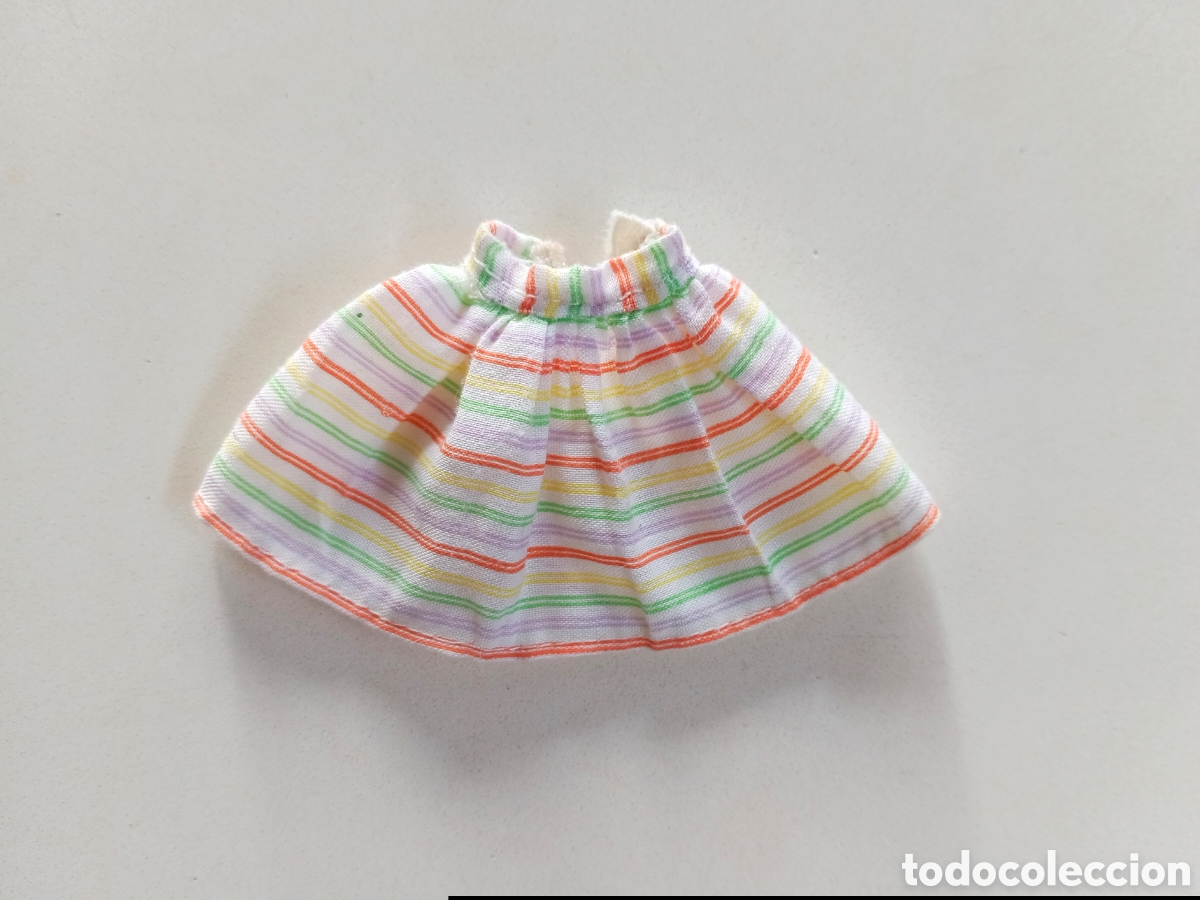 Mu&ntilde;ecas espa&ntilde;olas modernas: Chabel set playa falda de vuelo con rayas Feber