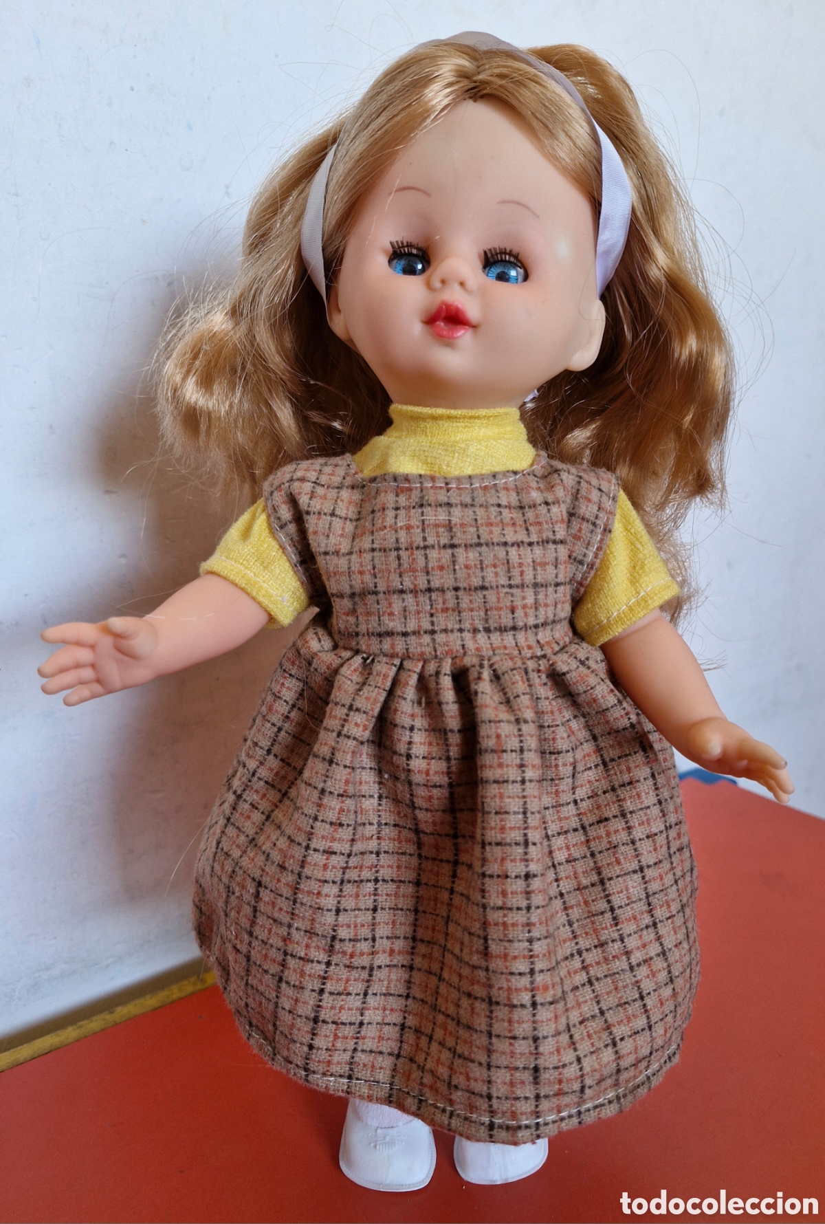 Mu&ntilde;ecas espa&ntilde;olas modernas: MU&Ntilde;ECA MILUKY HABLADORA.P&Eacute;REZ Y GALSEM 80'S.SIN USO.NO FUNCIONA.