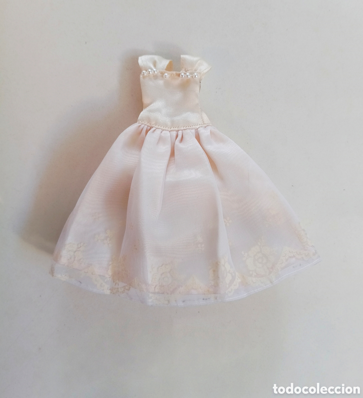 Mu&ntilde;ecas espa&ntilde;olas modernas: Chabel Cenicienta vestido hada madrina beige princesa Feber a&ntilde;os 80