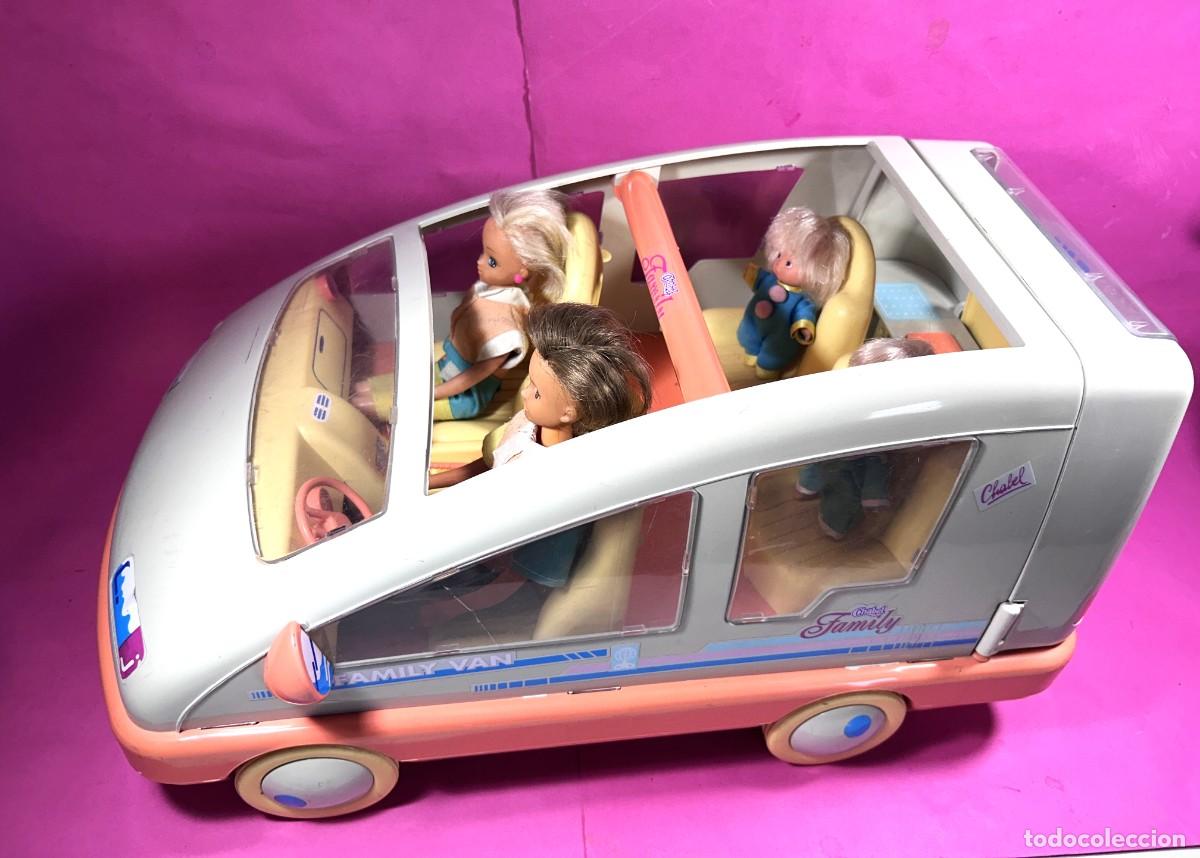 Mu&ntilde;ecas espa&ntilde;olas modernas: CHABEL FAMILY SUPER VAN INCLUYE PAPA MAMA Y HERMANOS