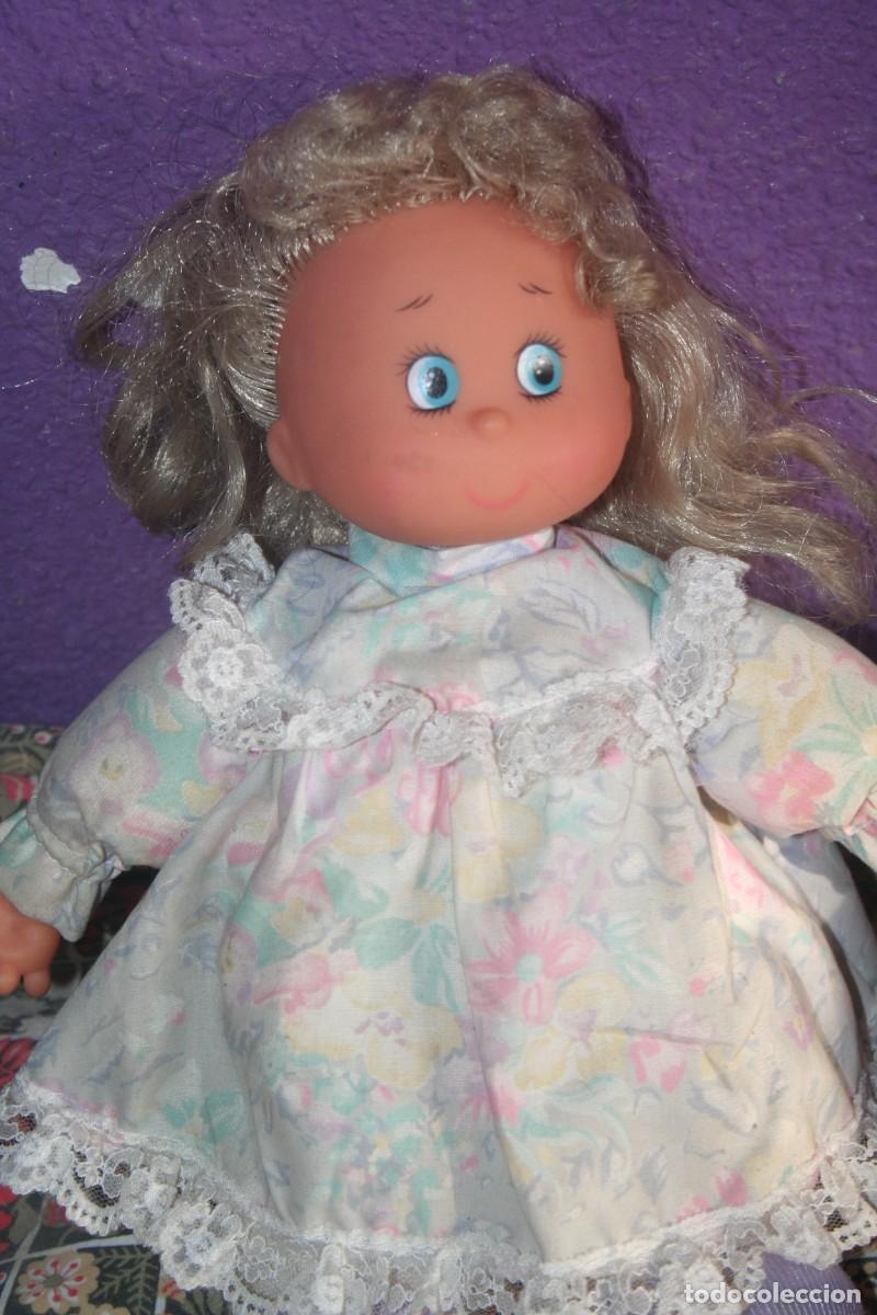 Mu&ntilde;ecas espa&ntilde;olas modernas: antigua mu&ntilde;eca TRAPO O RELLENO