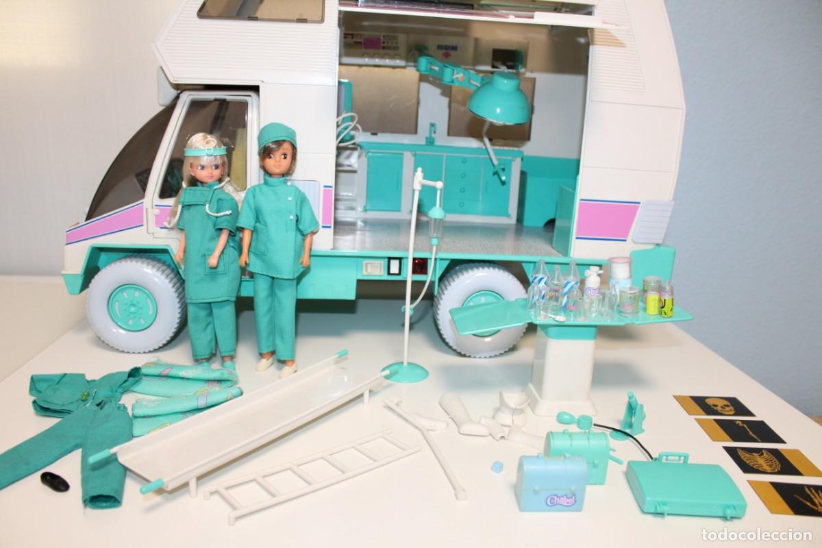 Mu&ntilde;ecas espa&ntilde;olas modernas: UVIMOVIL CHABEL AMBULANCIA DE FEBER - A&Ntilde;OS 80