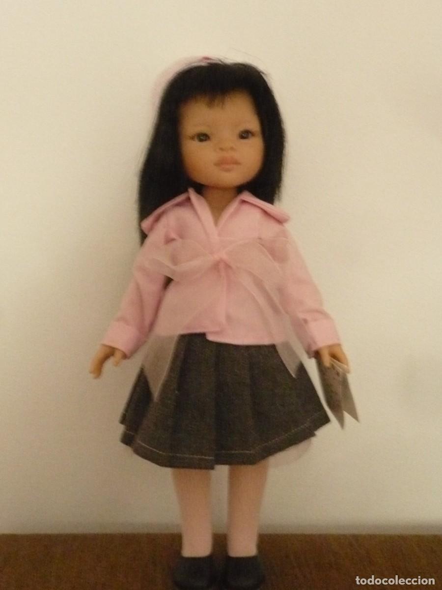 Bonecas Espanholas Modernas: Mu&ntilde;eca Paola Reina Liu, oriental. Las amigas.