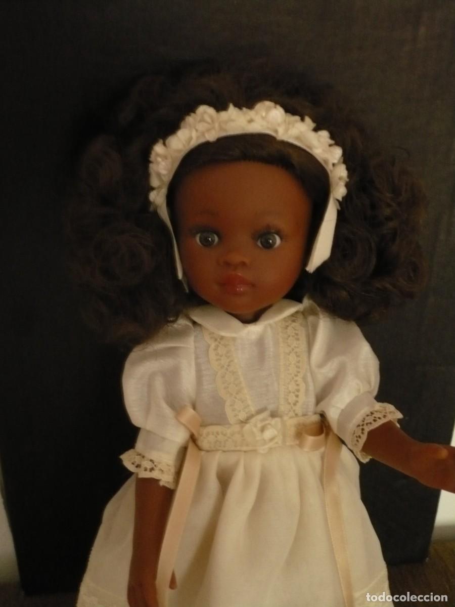 Bonecas Espanholas Modernas: Mu&ntilde;eca Paola Reina con vestido de comuni&oacute;n. Las amigas.