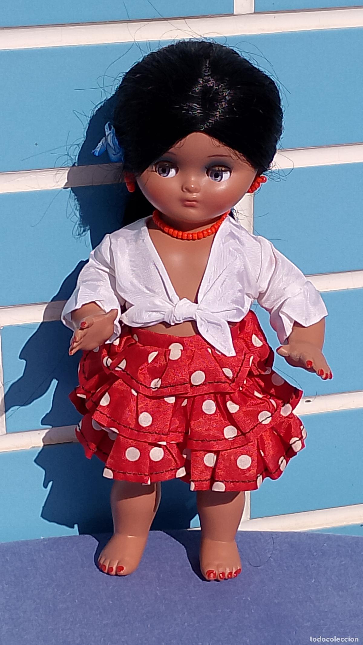 Moderne spanische Puppen: Antigua mu&ntilde;eca Linda Pirula de Mu&ntilde;ecas Alba con traje regional de gitana flamenca