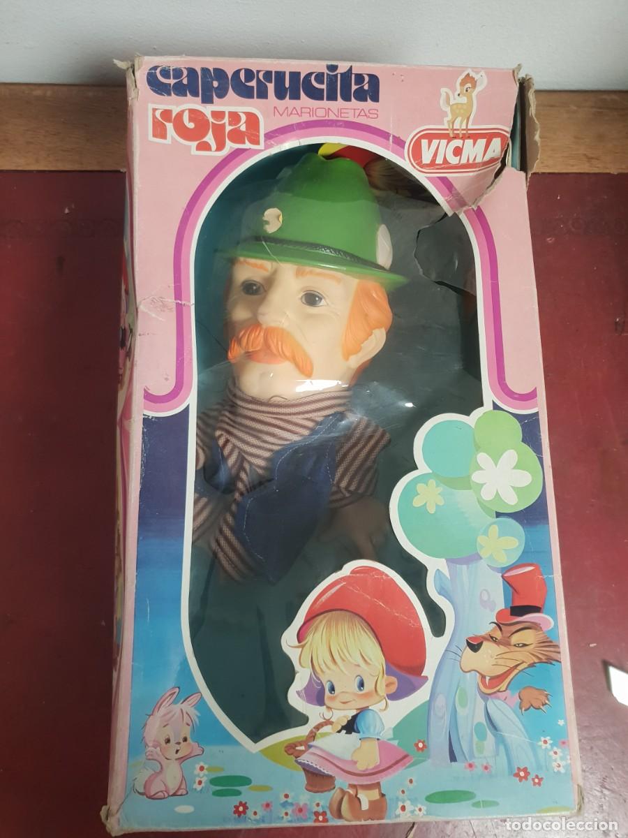 Mu&ntilde;ecas espa&ntilde;olas modernas: Marioneta Caperucita roja de vicma . Cazador.
