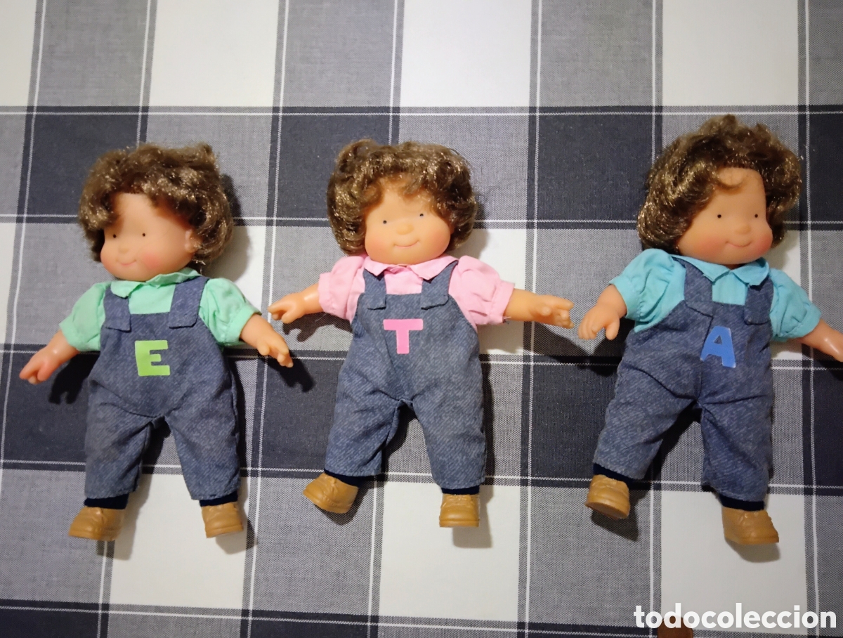 Mu&ntilde;ecas espa&ntilde;olas modernas: MU&Ntilde;ECAS LAS TRES MELLIZAS PROTAGONISTAS DE CUENTOS