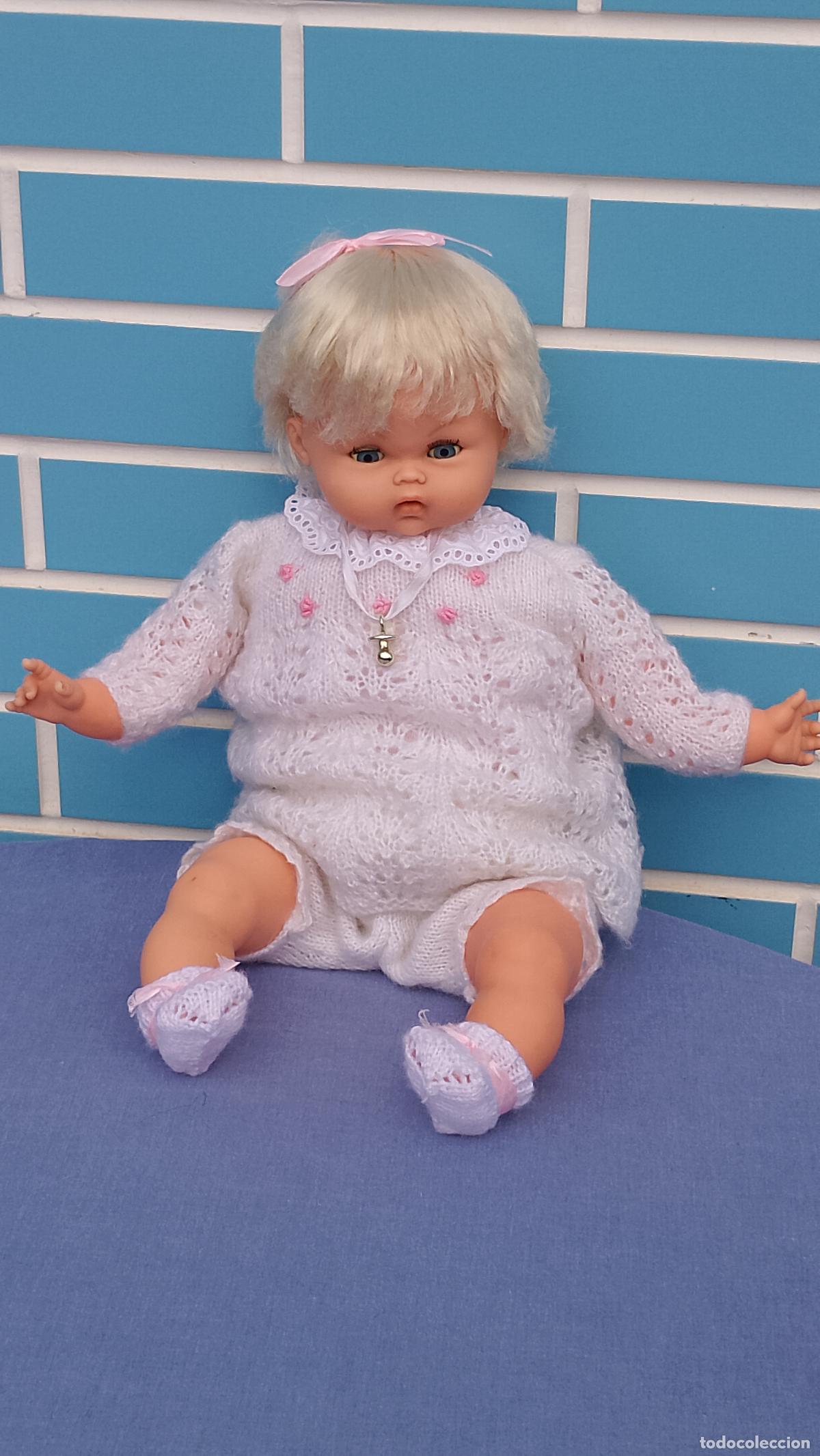 Mu&ntilde;ecas espa&ntilde;olas modernas: Antigua mu&ntilde;eca beb&eacute; Cari&ntilde;oso de Vicma de los 70