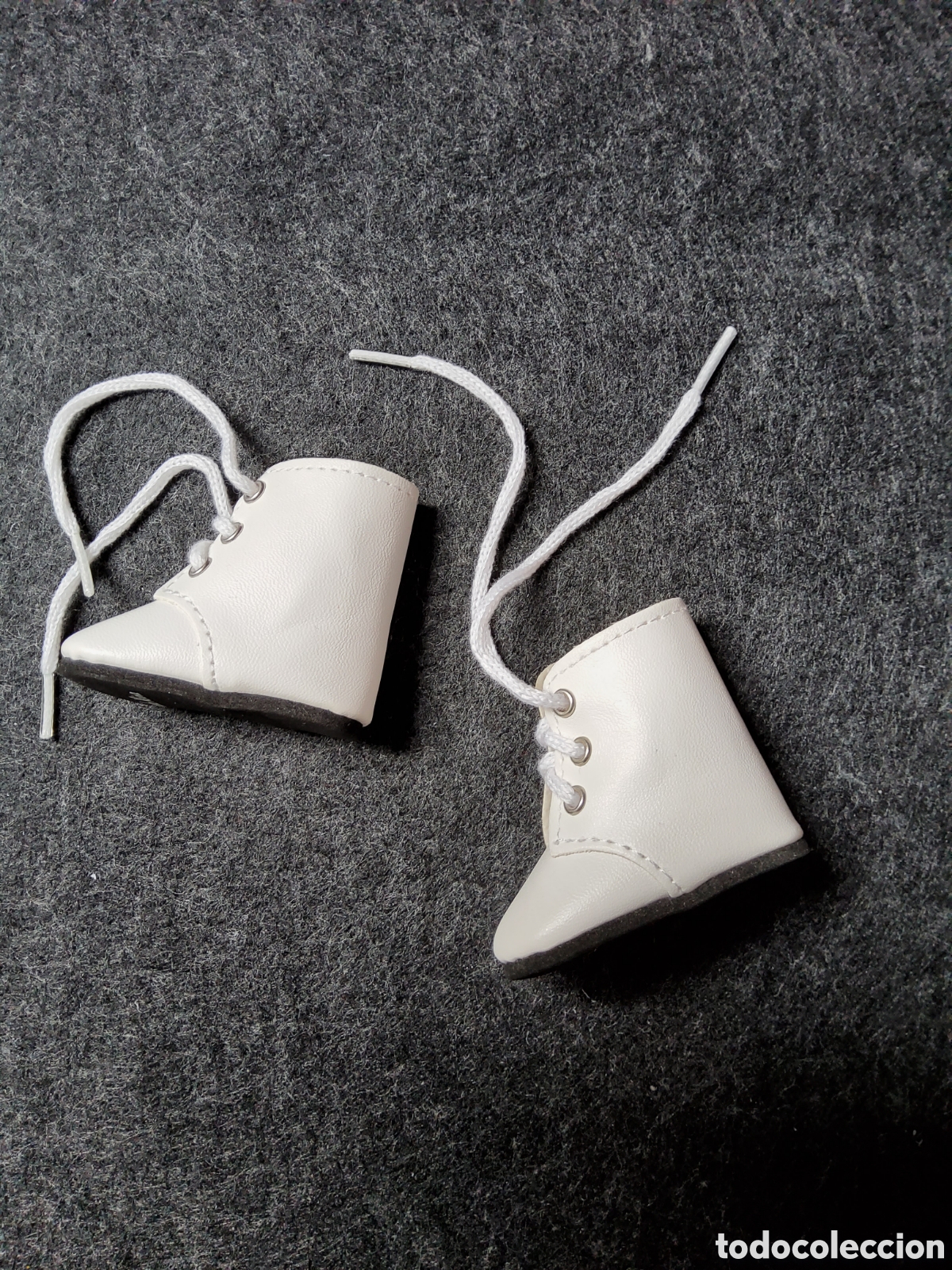Mu&ntilde;ecas espa&ntilde;olas modernas: Botas o zapatos de mu&ntilde;eca paola reina