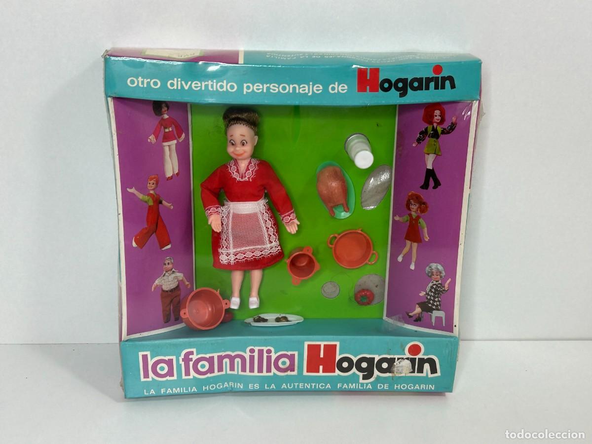 Mu&ntilde;ecas espa&ntilde;olas modernas: FAMILIA HOGARIN CHACHA CON SU CAJA